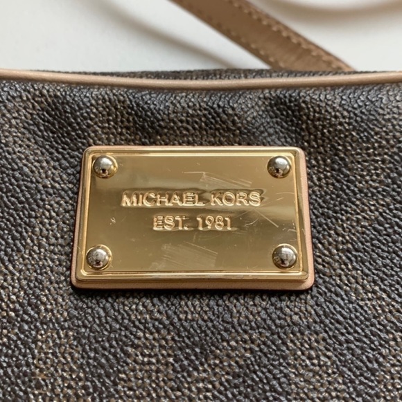 Michael Kors Mini Crossbody Bag - Picture 12 of 12